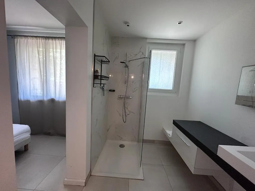 Holiday home Magnifique Bas De Villa Entierement Independant Cannes France