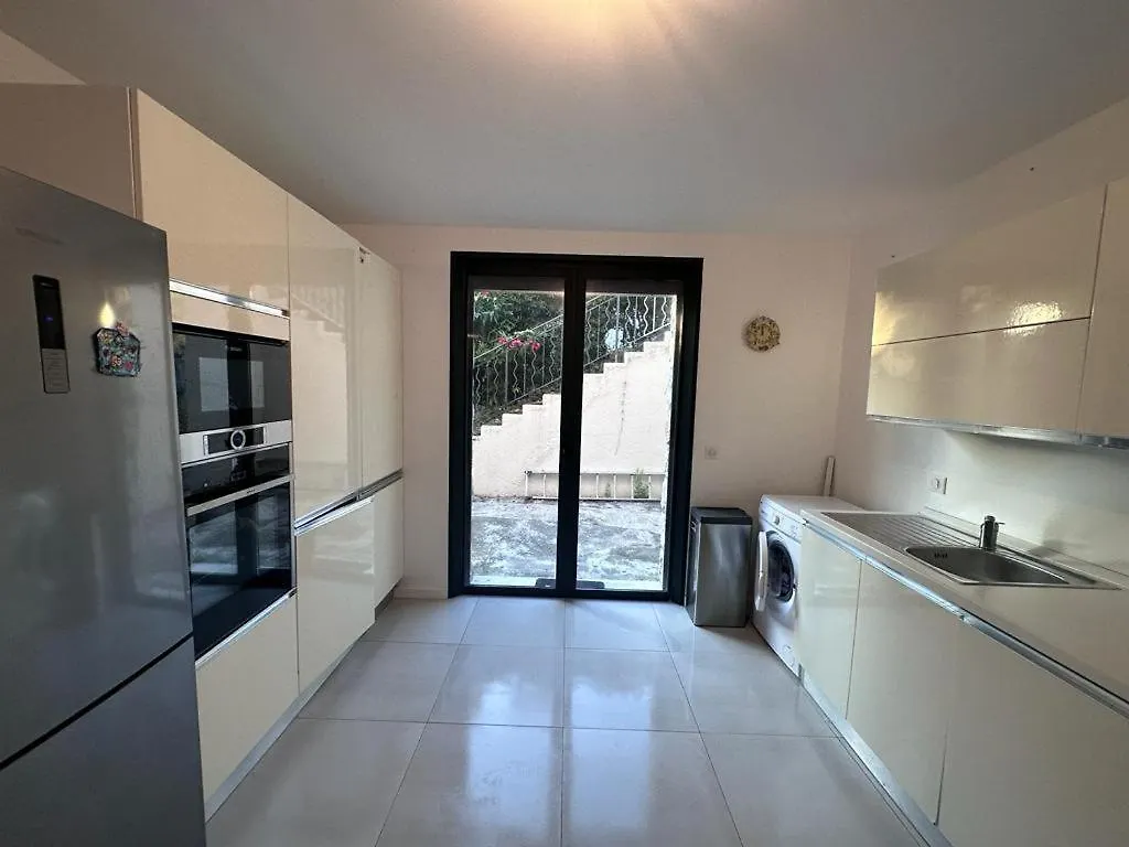 Magnifique Bas De Villa Entierement Independant Cannes